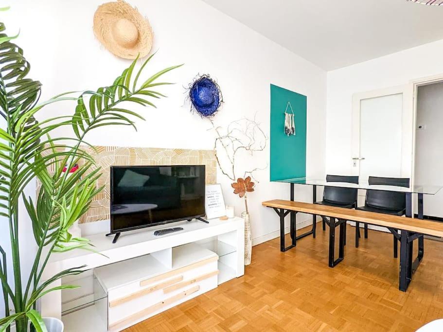Cosy Spring 2Ch - Place Verdun - Stationnement Gratuit Pau Extérieur photo